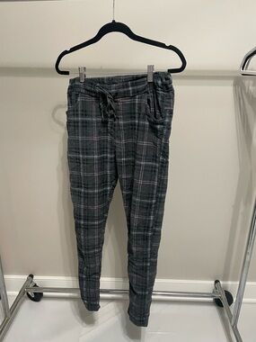 Women's Gray Plaid Jogger Pants with Drawstring